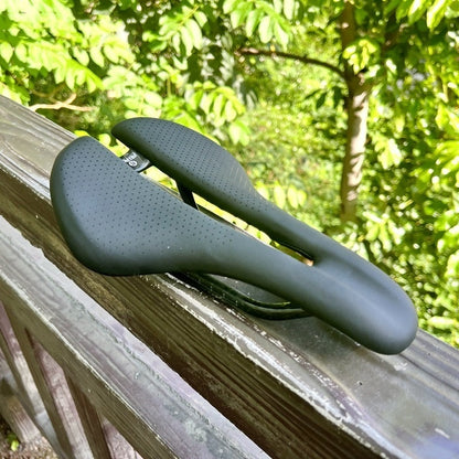 Sports Gear – breathable design, ultra-light design